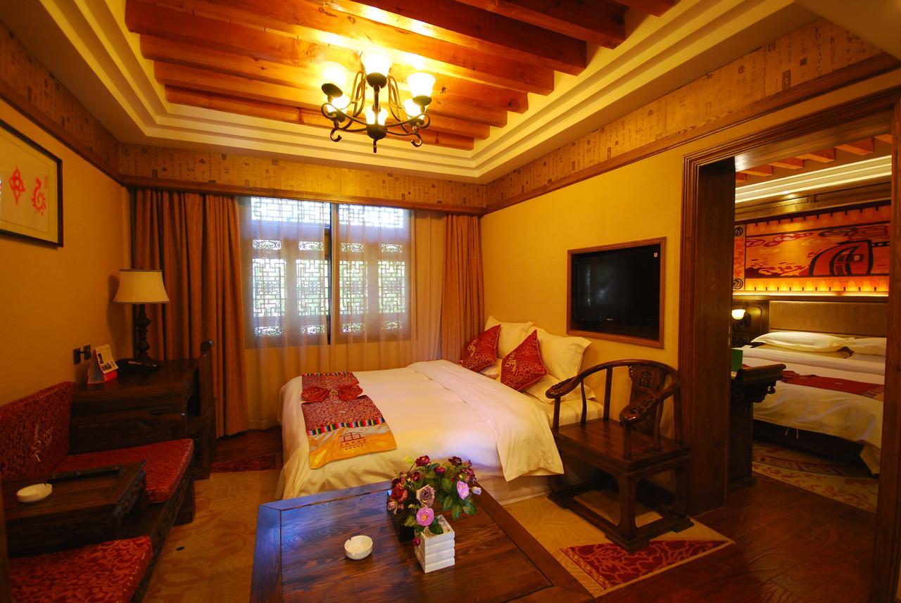 Lijiang Jinfu Hotel Exterior photo